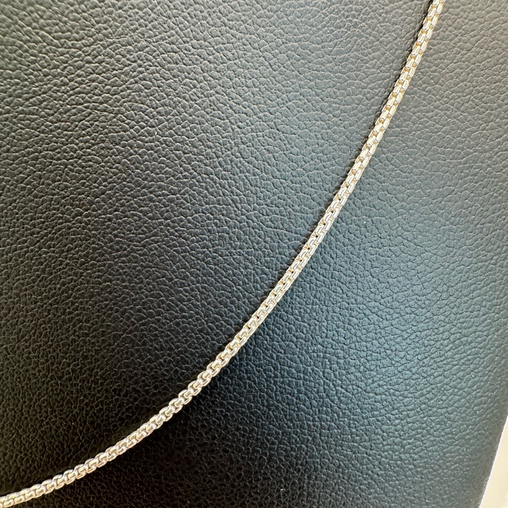 S925 Mini Rolled Box Chain | Silver | Adjustable - Picture 3 of 4